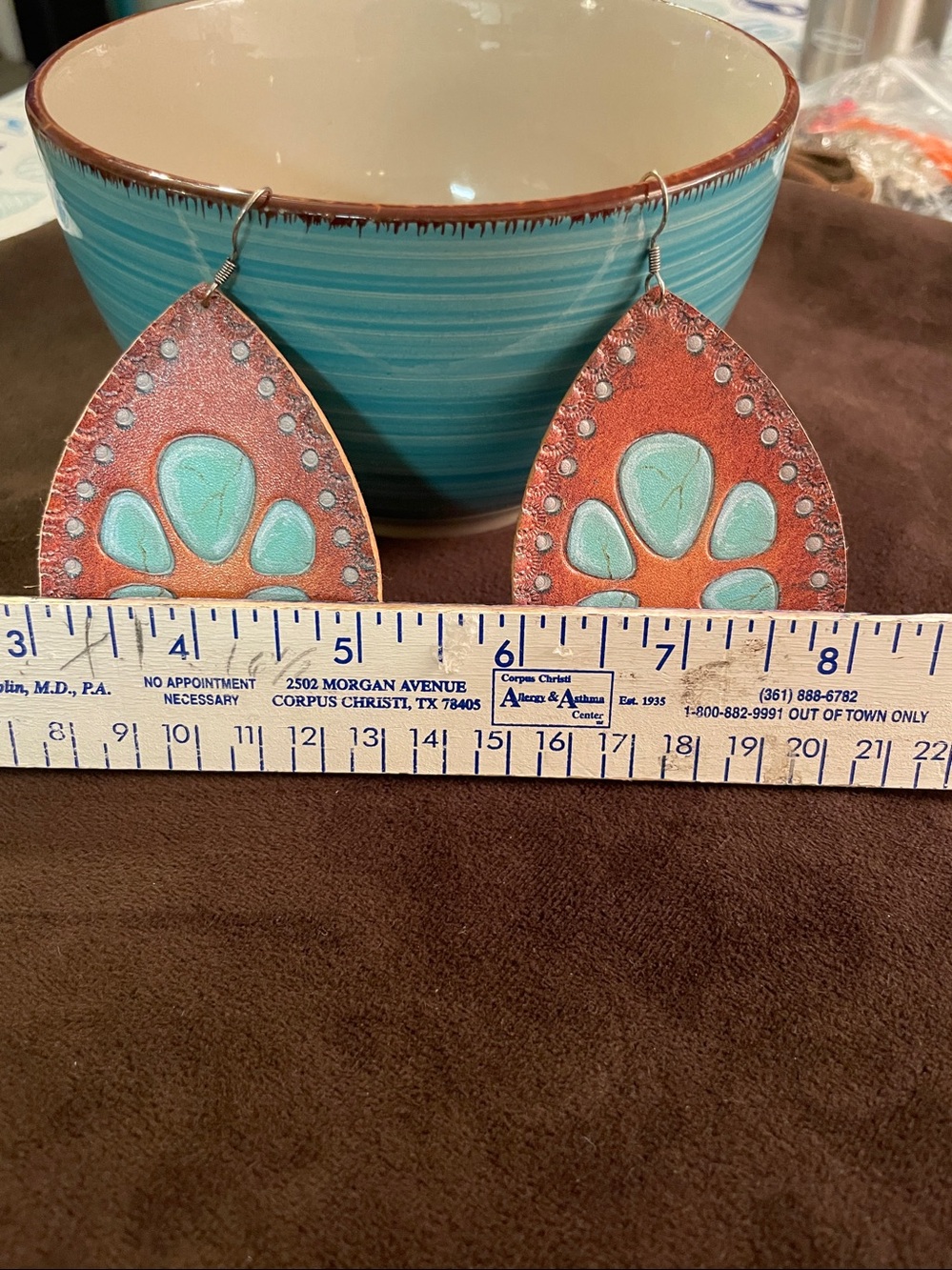 Leather Painted Turquoise
Blossom Earrings - Picture 5 of 5